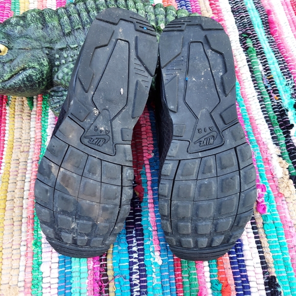 Nike air max motion low running sneakers Sz 9.5 - Picture 8 of 9